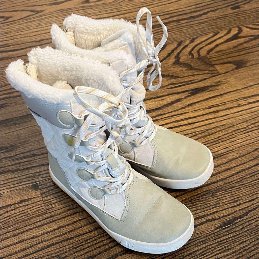 Merrell Winter Boots with Faux Shearling Lining